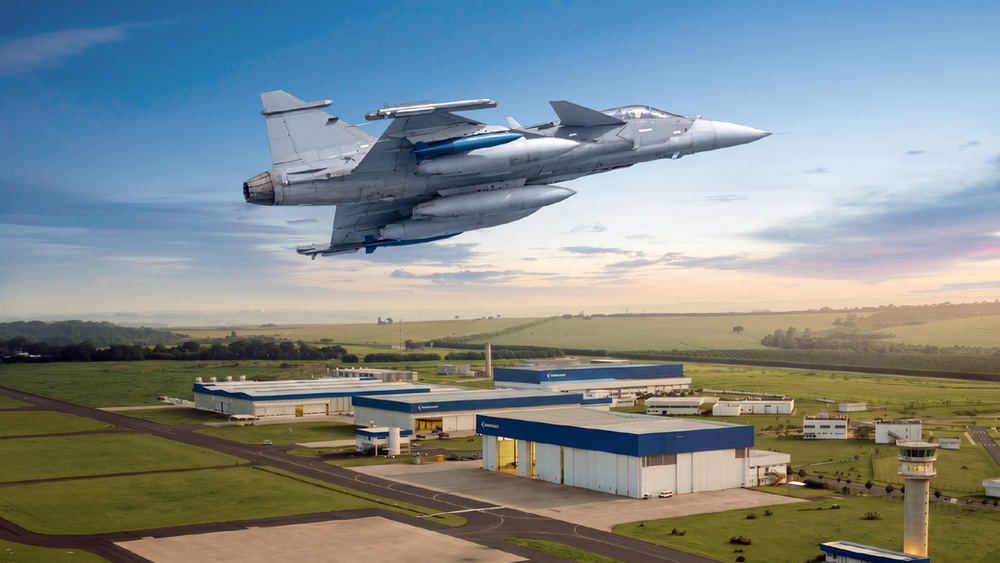 Embraer e Saab assinam acordo para ampliar produção do caça Gripen no Brasil