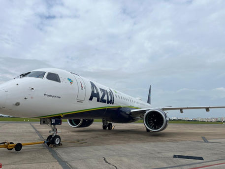 Azul avança na modernização da frota com a chegada de mais um Embraer 195-E2