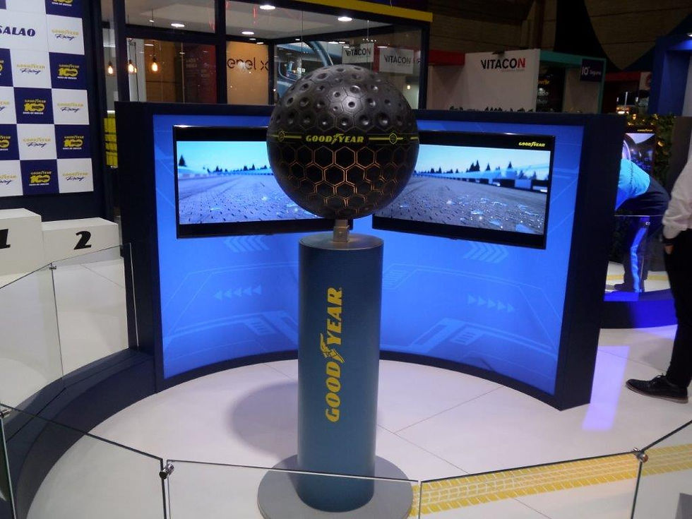Goodyear inicia comemoração de 100 anos de Brasil e mostra pneus do futuro no Salão do Automóvel 2018