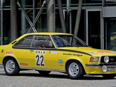 Com clássicos da Opel, Walter Röhrl participa em rali histórico na Alemanha 