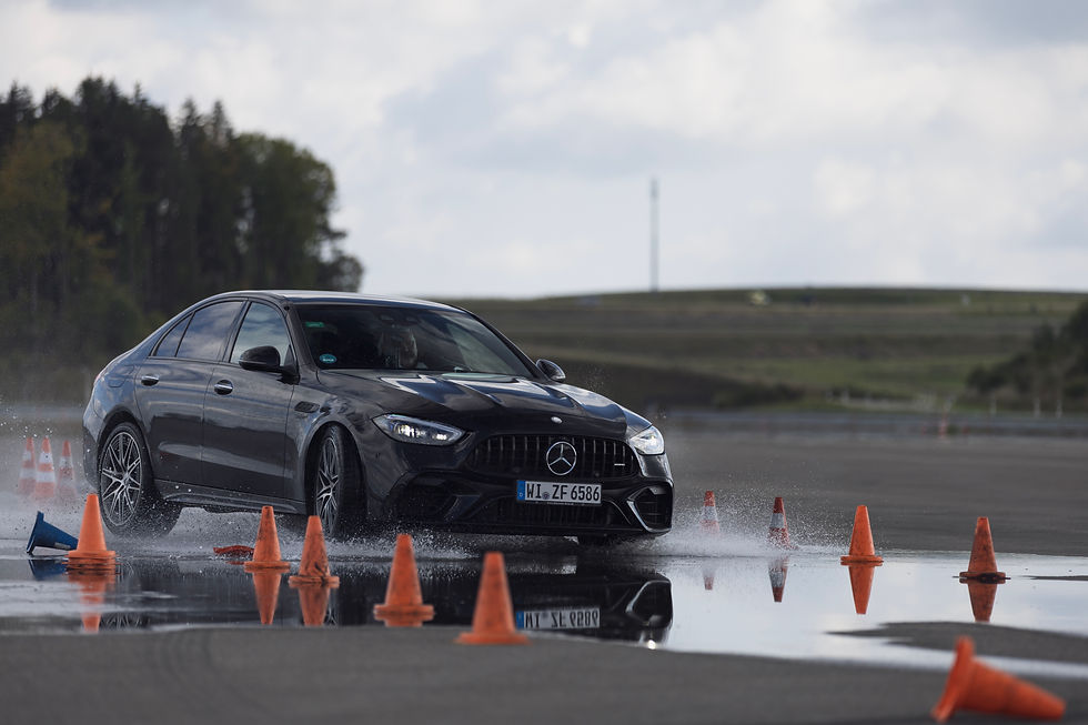 Expressas: Mercedes-Benz inaugura centro de testes de iluminação referência no setor automotivo