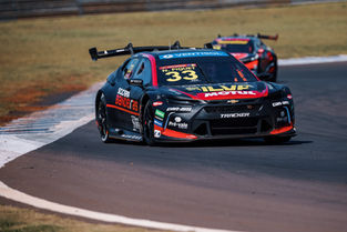 Piquet Jr. vence em Cascavel com ultrapassagem espetacular e entra na briga pelo título da Stock Car