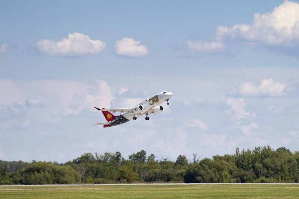 Air Niugini recebe o seu primeiro Airbus A220-300 e inicia nova era na sua frota