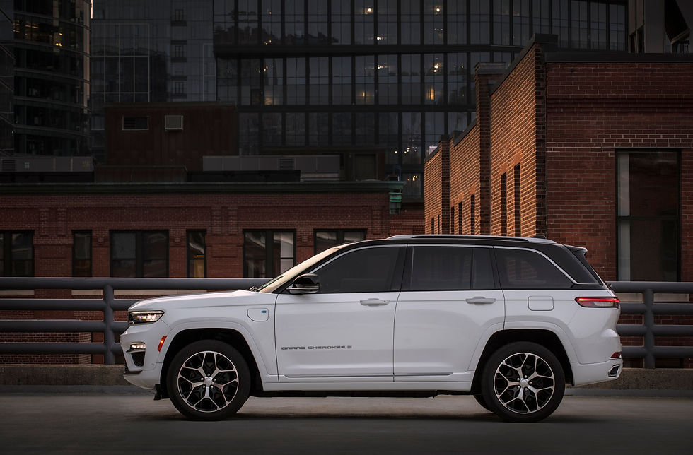 Jeep lança versão eletrificada na quinta geração do Grand Cherokee