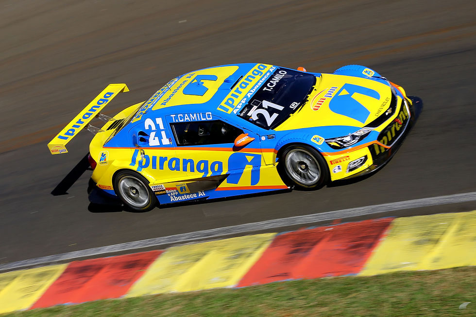 Stock Car: Calor e piso abrasivo influenciam treinos dominados por Thiago Camilo