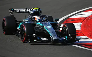 Antonelli faz história na China e garante primeira pole da carreira na Fórmula 1