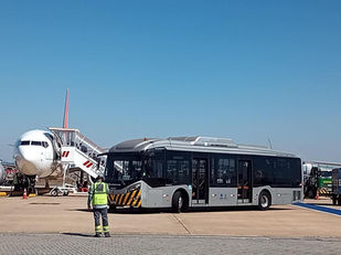 BYD e CCR dão início a testes de ônibus 100% elétrico no Aeroporto de Goiânia