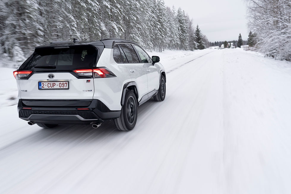 Com duas motorizações, mercado europeu ganha versão GR SPORT na Toyota RAV4