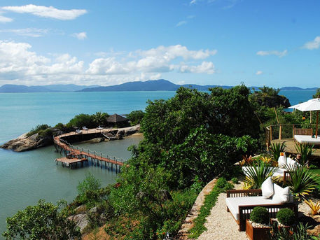 Ponta dos Ganchos é cenário romântico para o dia dos namorados