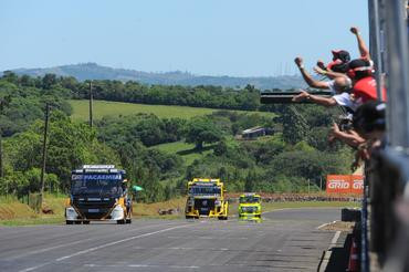 Dirani e Witold dividem vitórias na Copa Truck