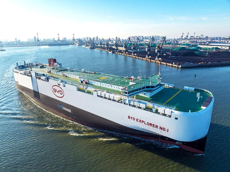 BYD anuncia o primeiro navio cargueiro da companhia