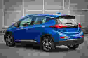 Solução da Chevrolet para carro elétrico, o Bolt pode ser visto no Salão do Automóvel
