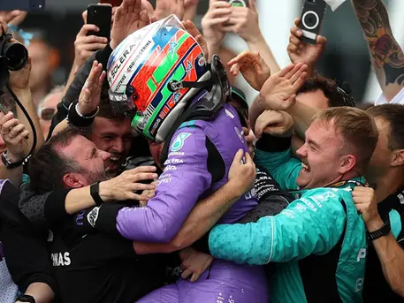 Antonelli vence em Miami e confirma arranque dominante da Mercedes na temporada