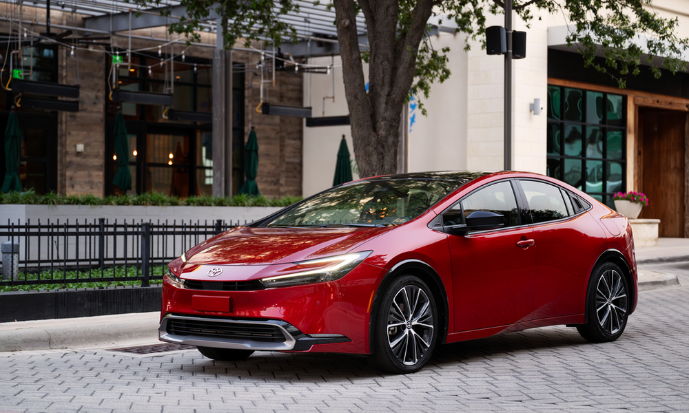 Toyota Prius 2027 chega aos EUA com nova cor e mais conforto para os ocupantes