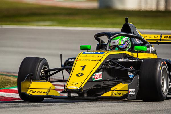 F-Renault Eurocup: Caio Collet conquista mais um pódio em Barcelona