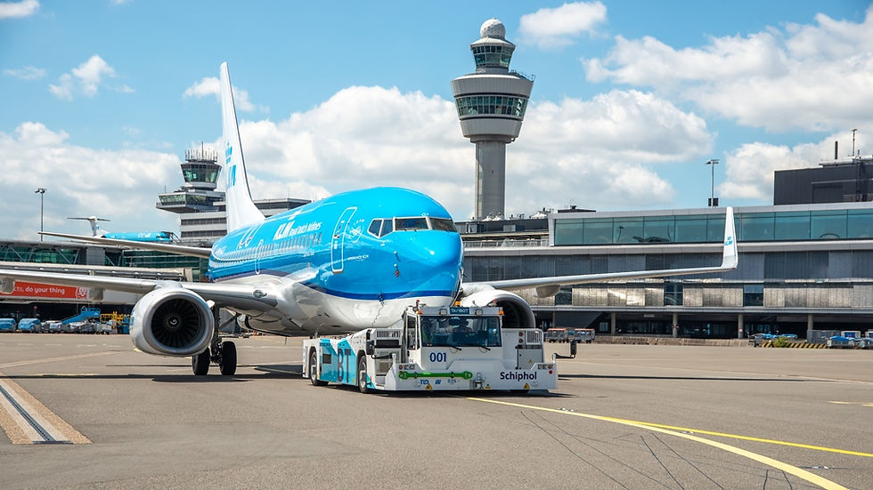 Aviação: KLM testa taxiamento sustentável de aeronaves em Schiphol