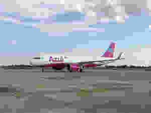 Azul recebe nova aeronave nas cores do Outubro Rosa no BH Airport