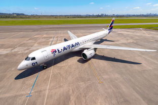 LATAM recebe primeiro Embraer E195-E2 e prepara expansão para mais de 70 aeroportos no Brasil