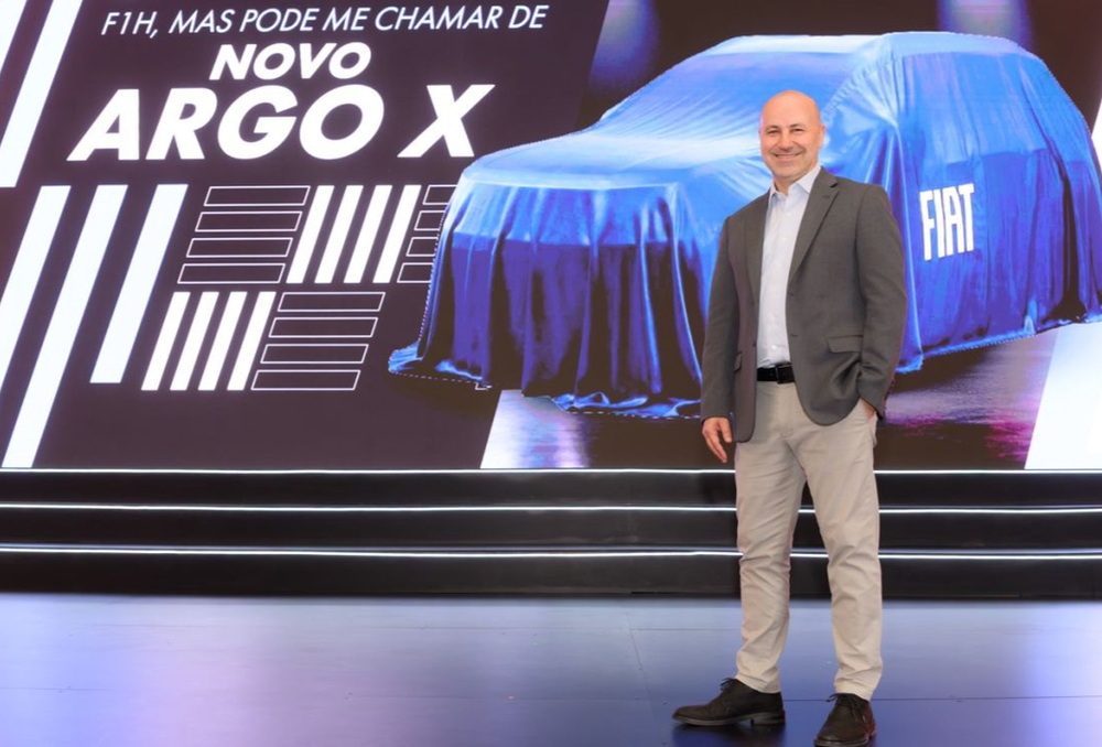 Fiat revela nome do novo Argo X, que será produzido em Betim a partir de 2026