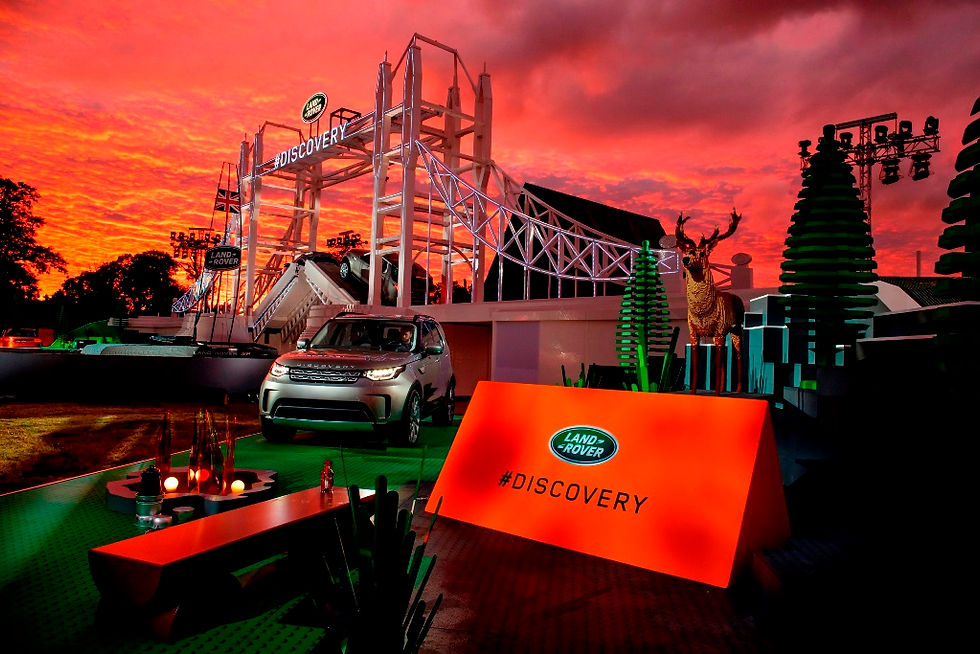 Novo Discovery é apresentado em cenário feito de lego
