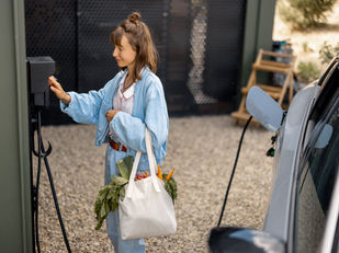 Infraestrutura de recarga acelera no país e apresenta crescimento de 179%