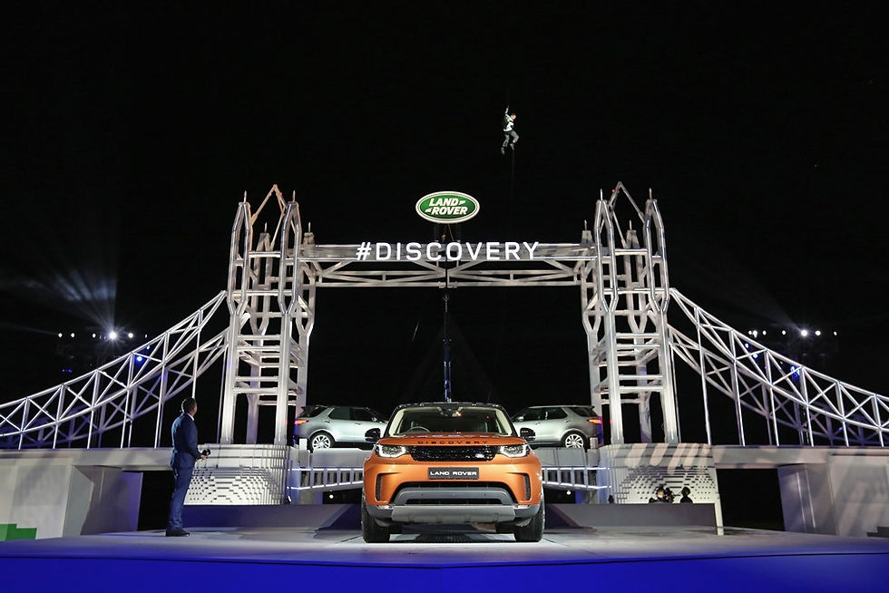 Novo Discovery é apresentado em cenário feito de lego