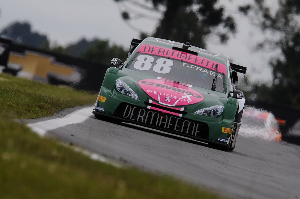 Felipe Fraga é pole position em Curitiba na Stock Car