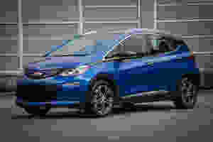 Solução da Chevrolet para carro elétrico, o Bolt pode ser visto no Salão do Automóvel