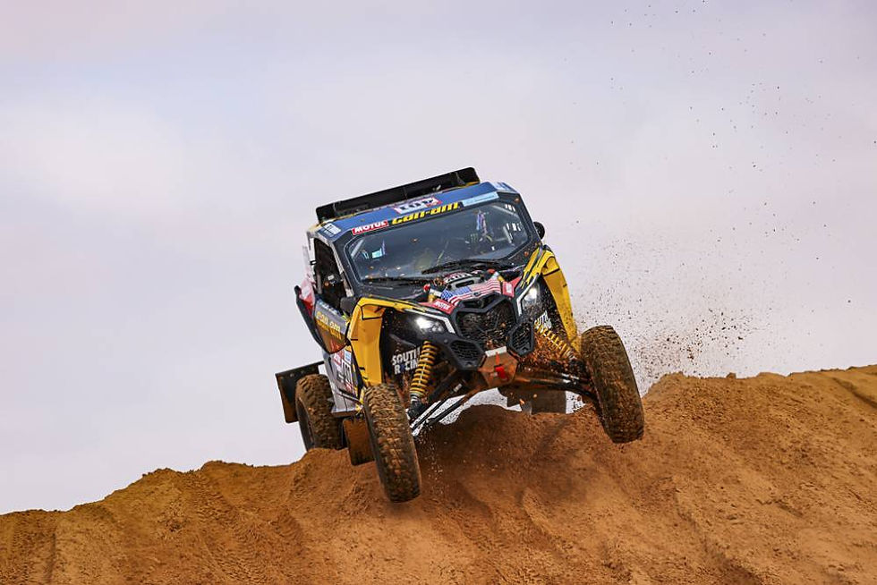 Os líderes Austin Jones e Gustavo Gugelmin