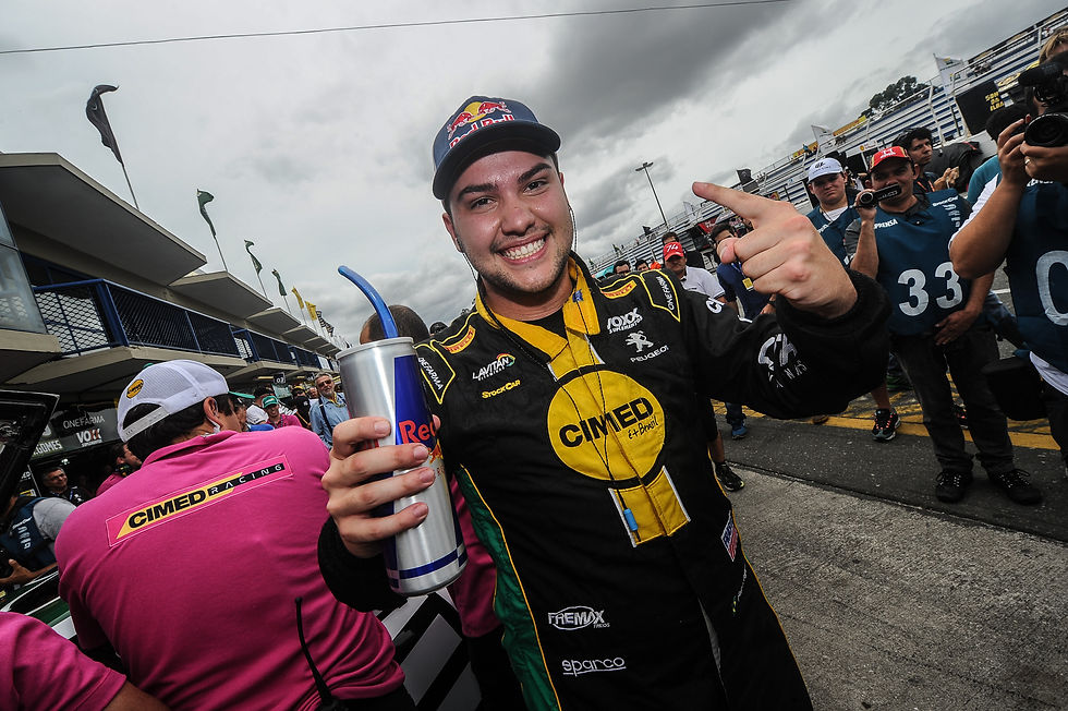 Felipe Fraga é pole position em Curitiba na Stock Car