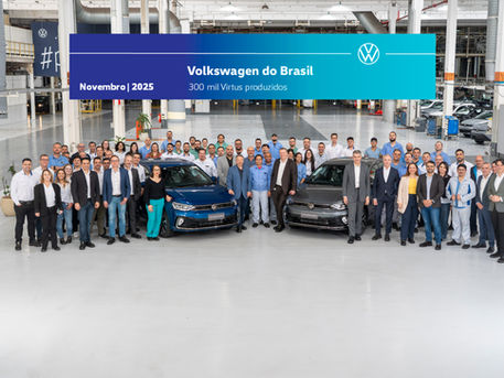 Volkswagen celebra 300 mil unidades do Virtus produzidas no Brasil 