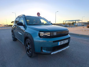 Vídeo: Novo Fiat Argo X mostra forte ligação ao Grande Panda europeu e será produzido no Brasil