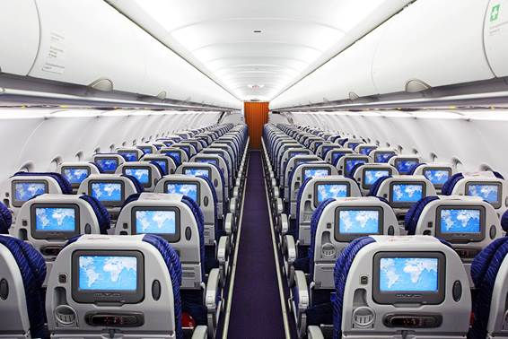 Comunicado da IATA vê com preocupação projeto de lei que proíbe cobrança por marcação de assento.