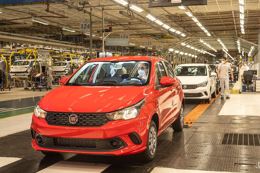 FCA retoma produção de veículos no Brasil