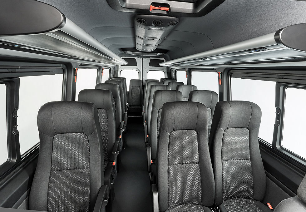 Mercedes-Benz apresenta Sprinter com nova solução para transporte de passageiro