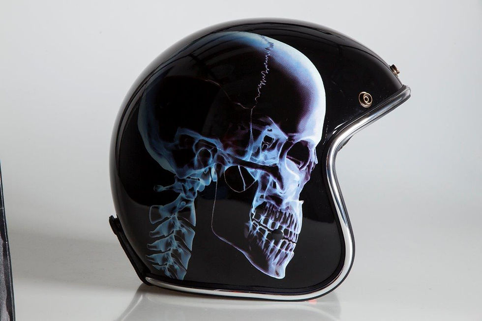 Em parceria com a Urban Helmets, marca John John lança capacetes de moto na sua coleção de inverno