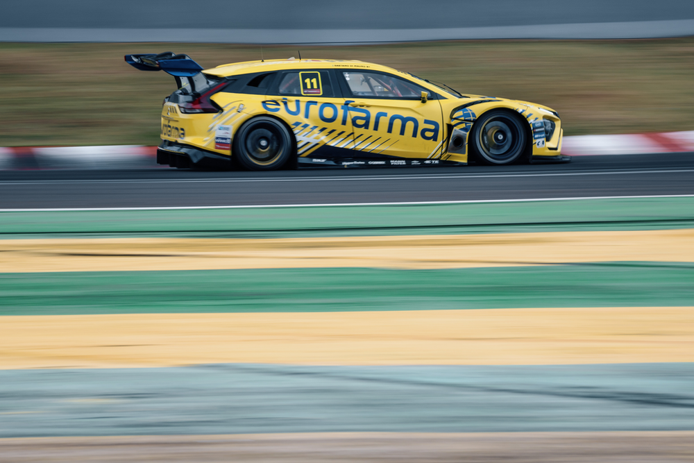 Stock Car: Gaetano Di Mauro vence corrida principal de desfecho molhado e eletrizante em Cascavel