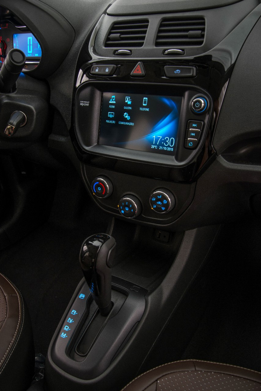 Linha 2016 do Chevrolet Cobalt chega com novo design, e mais conectividade.