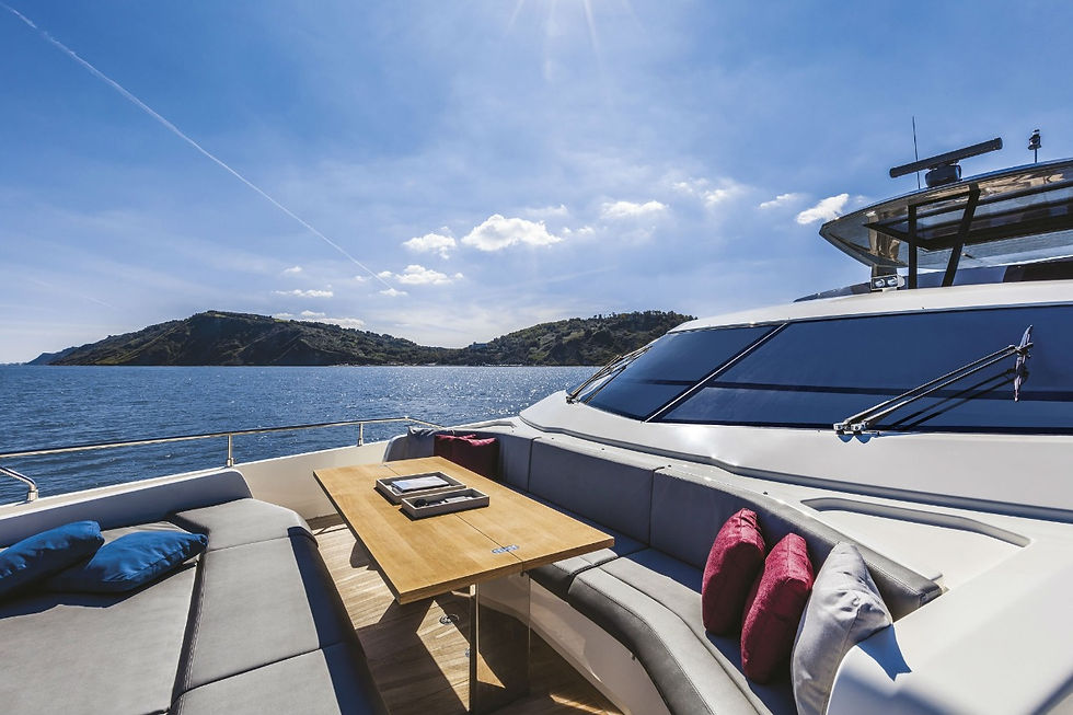 Ferretti Yachts 850: luxo italiano em 26 metros chega ao Brasil 
