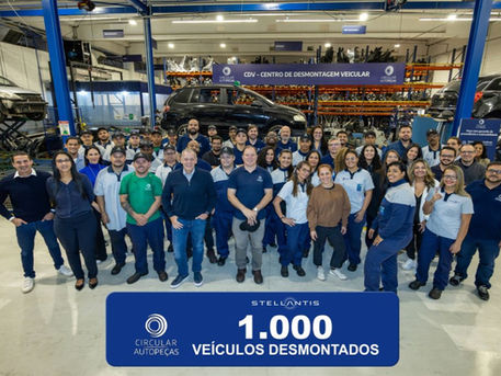 Stellantis desmonta mil veículos em nove meses e recupera mais de 740 toneladas de materiais