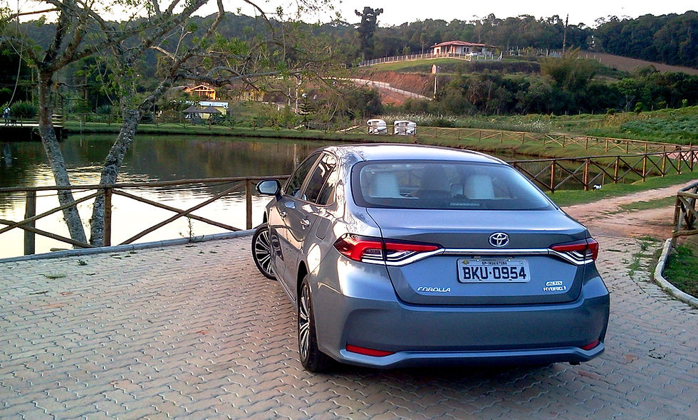 Avaliação: Versão hibrida topo de linha do Toyota Corolla deixa o modelo sofisticado