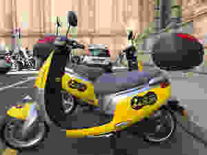 Ferrovia: Trenitalia expande a oferta de scooters elétricos em importantes estações