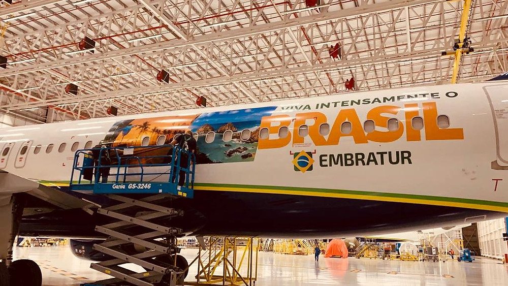Aviação: Azul adesiva aeronaves, para promover o turismo doméstico