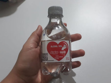 Secretaria de Saúde de Espigão do Oeste recebe doação de álcool gel da Dydyo Refrigerantes e Águas K