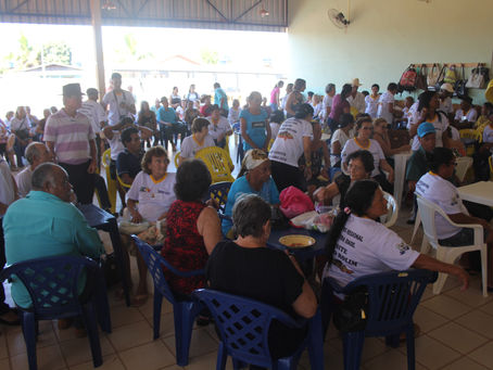 SEMAS realizou uma confraternização para a terceira idade com os grupos de Espigão do Oeste e Alta F
