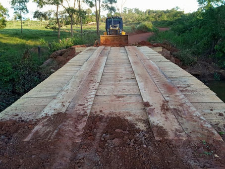 Equipe de pontes da prefeitura municipal de Espigão do Oeste já realizou construção de 231 pontes