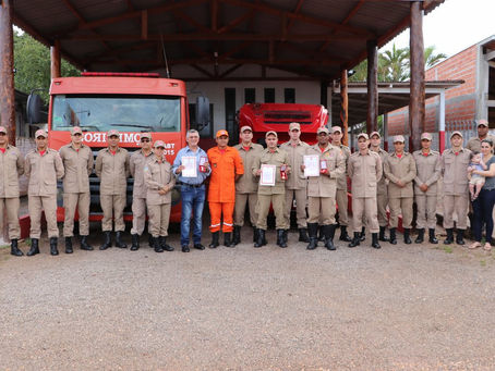 Bombeiros são agraciados com Medalha Dom Pedro II, Prefeito Nilton Caetano recebeu Título de Amigo d