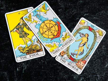 What a Tarot Reading Actually Does (Most Sites Won't Tell You)