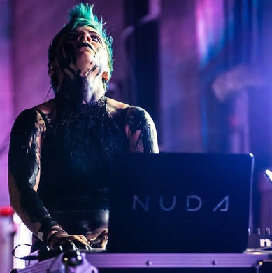 Nuda.jpg