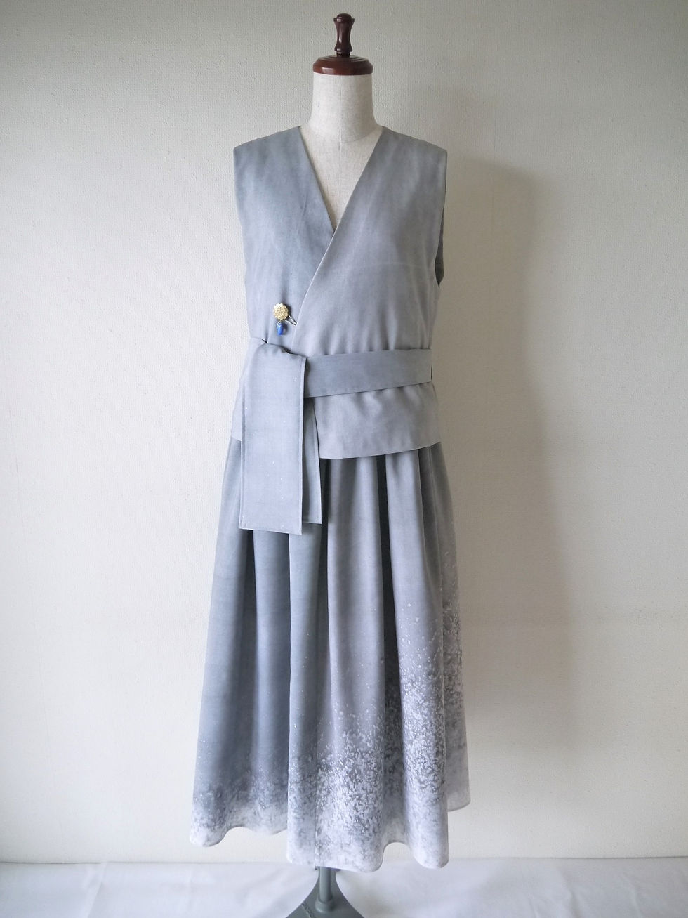 墨の衣 / Sumizome Garment